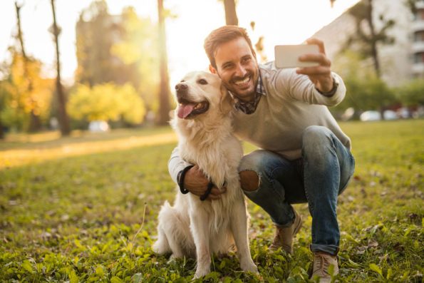 Mensch und Hund gehören zusammen